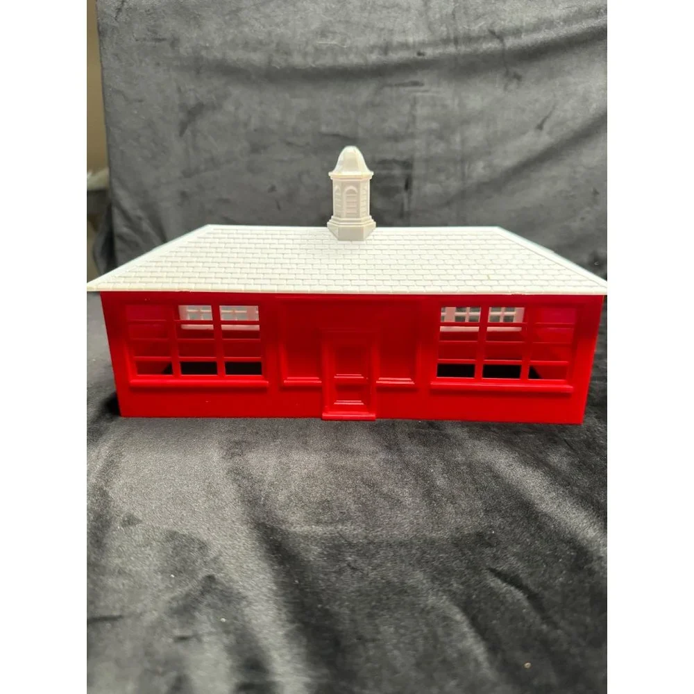 Plasticville, USA Schoolhouse